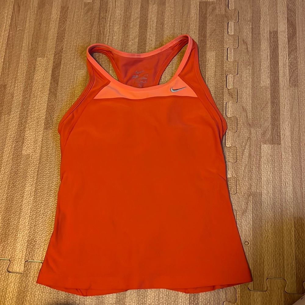 Nike XS dri fit workout tank.